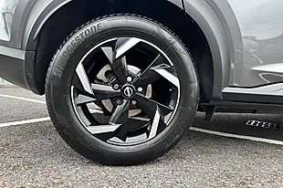 Used 2023 Nissan Juke N-Connecta Gun Metal - Interior and Exterior details 12