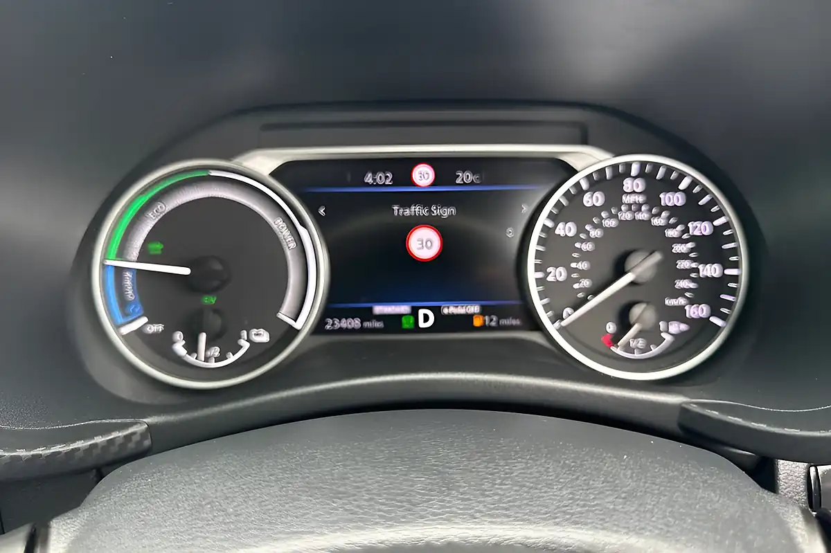 Used 2023 Nissan Juke N-Connecta Gun Metal - Interior and Exterior details 17