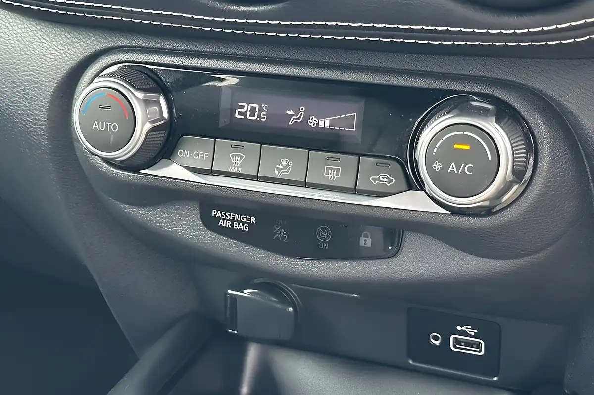 Used 2023 Nissan Juke N-Connecta Gun Metal - Interior and Exterior details 20