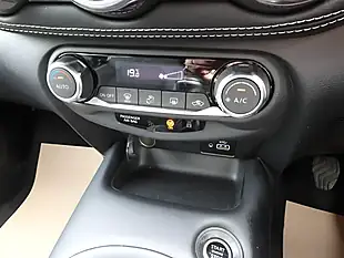 Used 2023 Nissan Juke N-Connecta Pearl Black - Interior and Exterior details 10