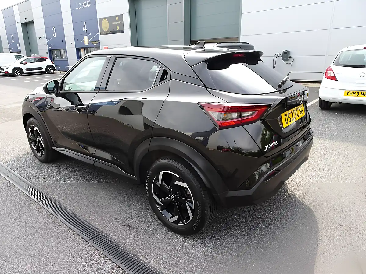 Used 2023 Nissan Juke N-Connecta Pearl Black - Interior and Exterior details 13
