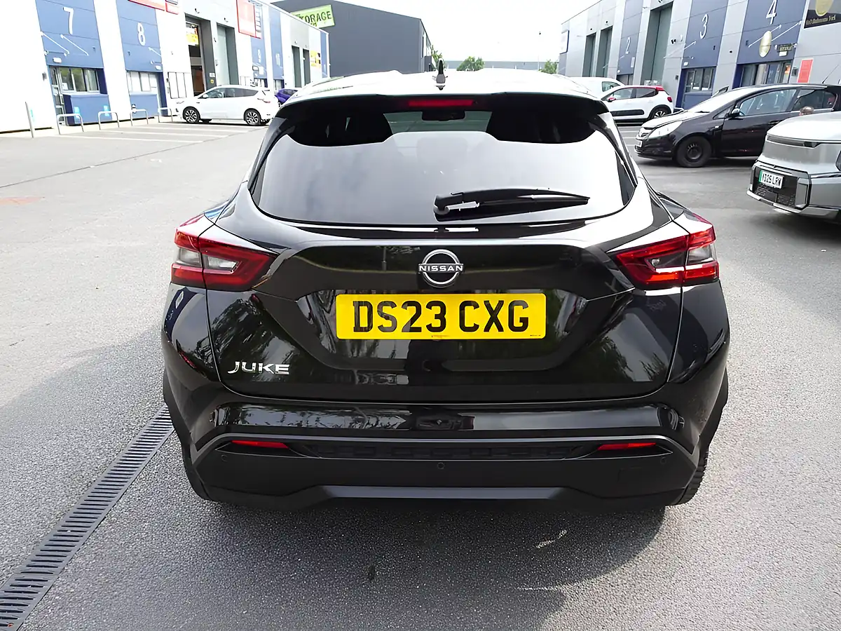 Used 2023 Nissan Juke N-Connecta Pearl Black - Interior and Exterior details 14