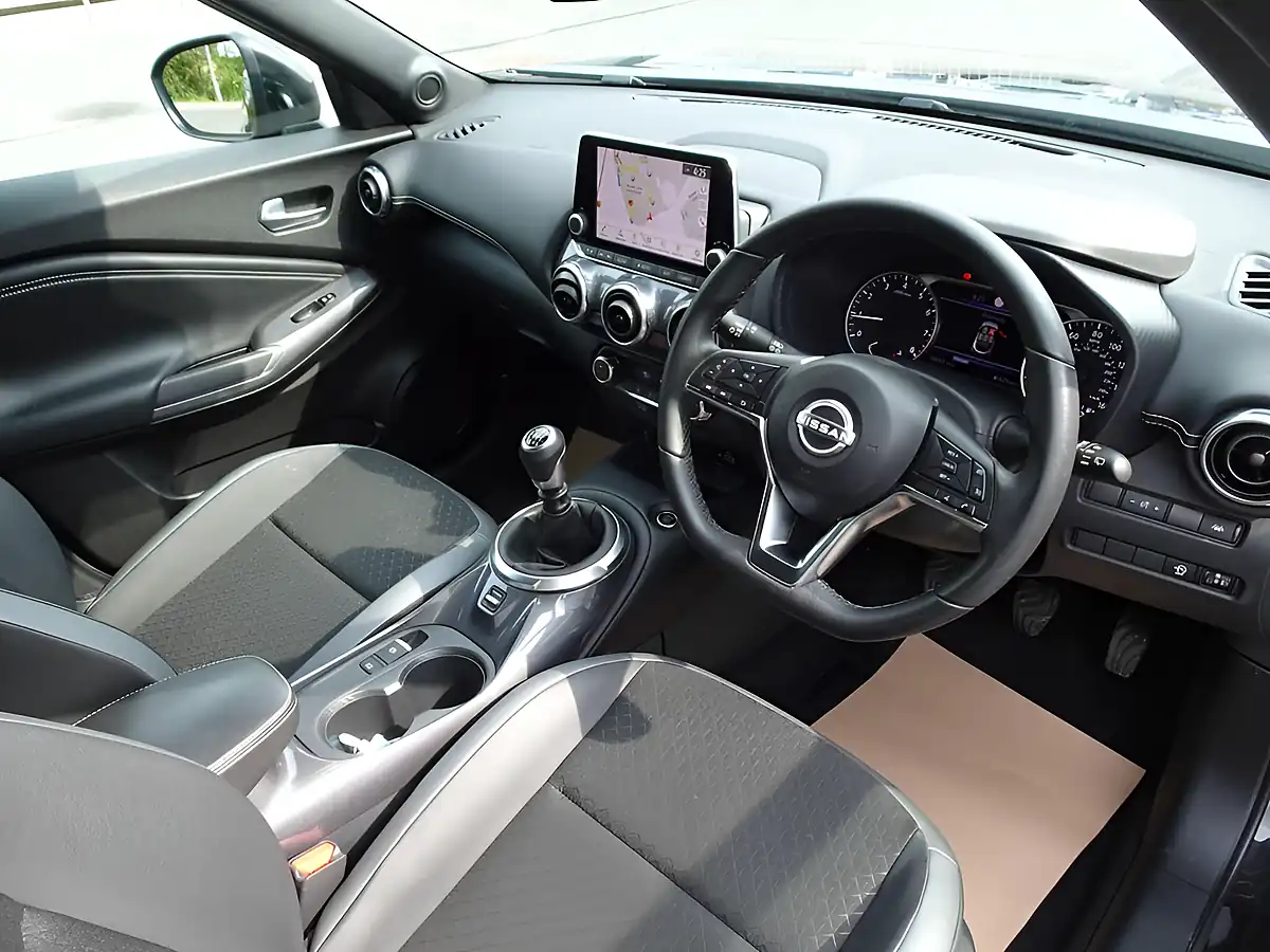 Used 2023 Nissan Juke N-Connecta Pearl Black - Interior and Exterior details 2