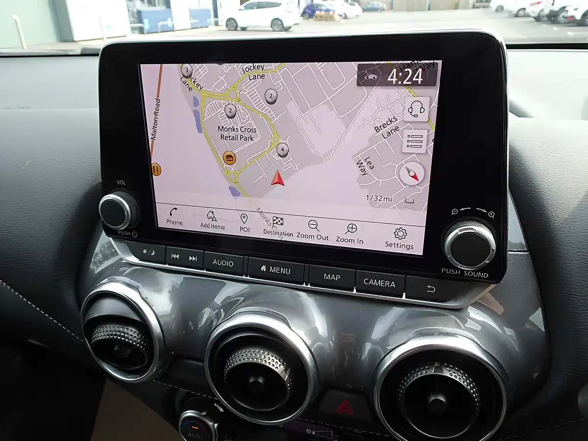 Used 2023 Nissan Juke N-Connecta Pearl Black - Interior and Exterior details 3