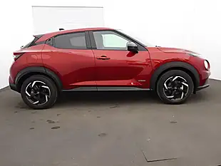 Used 2023 Nissan Juke N-Connecta Red - Interior and Exterior details 8