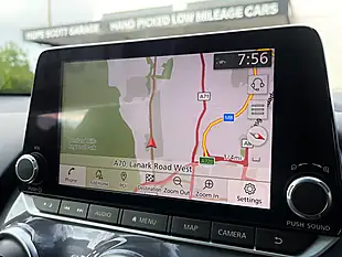 Used 2023 Nissan Juke N-Connecta Red - Interior and Exterior details 12