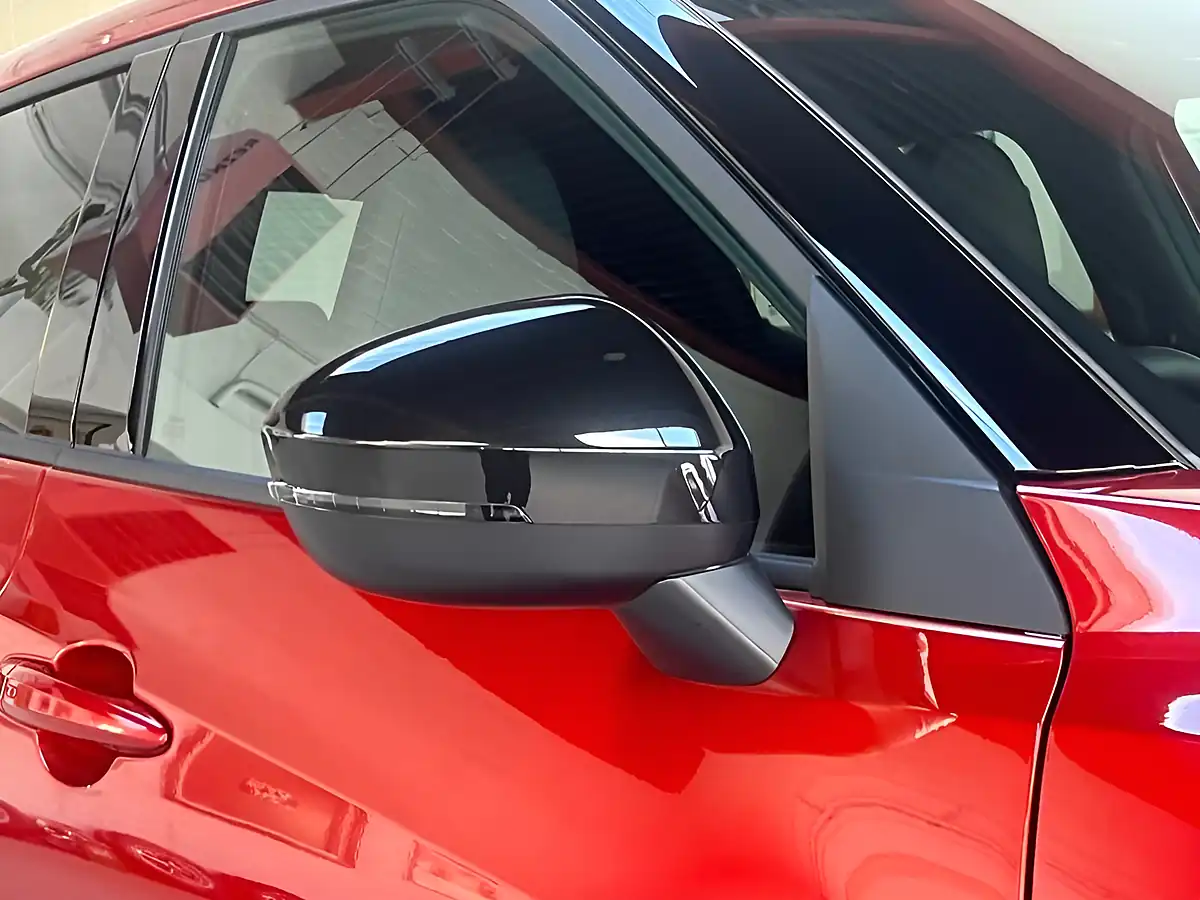 Used 2023 Nissan Juke N-Connecta Red - Interior and Exterior details 17