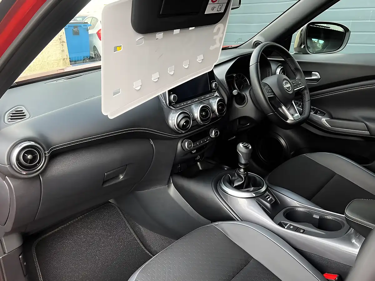 Used 2023 Nissan Juke N-Connecta Red - Interior and Exterior details 19