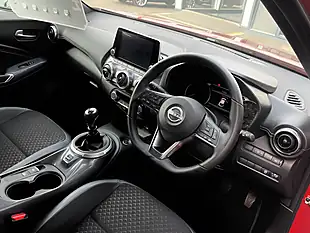 Used 2023 Nissan Juke N-Connecta Red - Interior and Exterior details 9