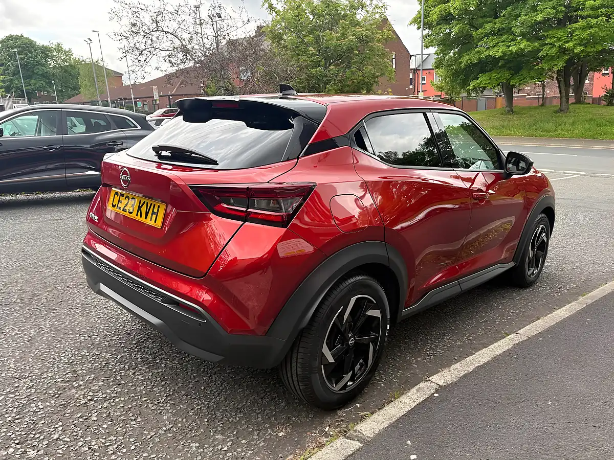 Used 2023 Nissan Juke N-Connecta Red - Interior and Exterior details 3
