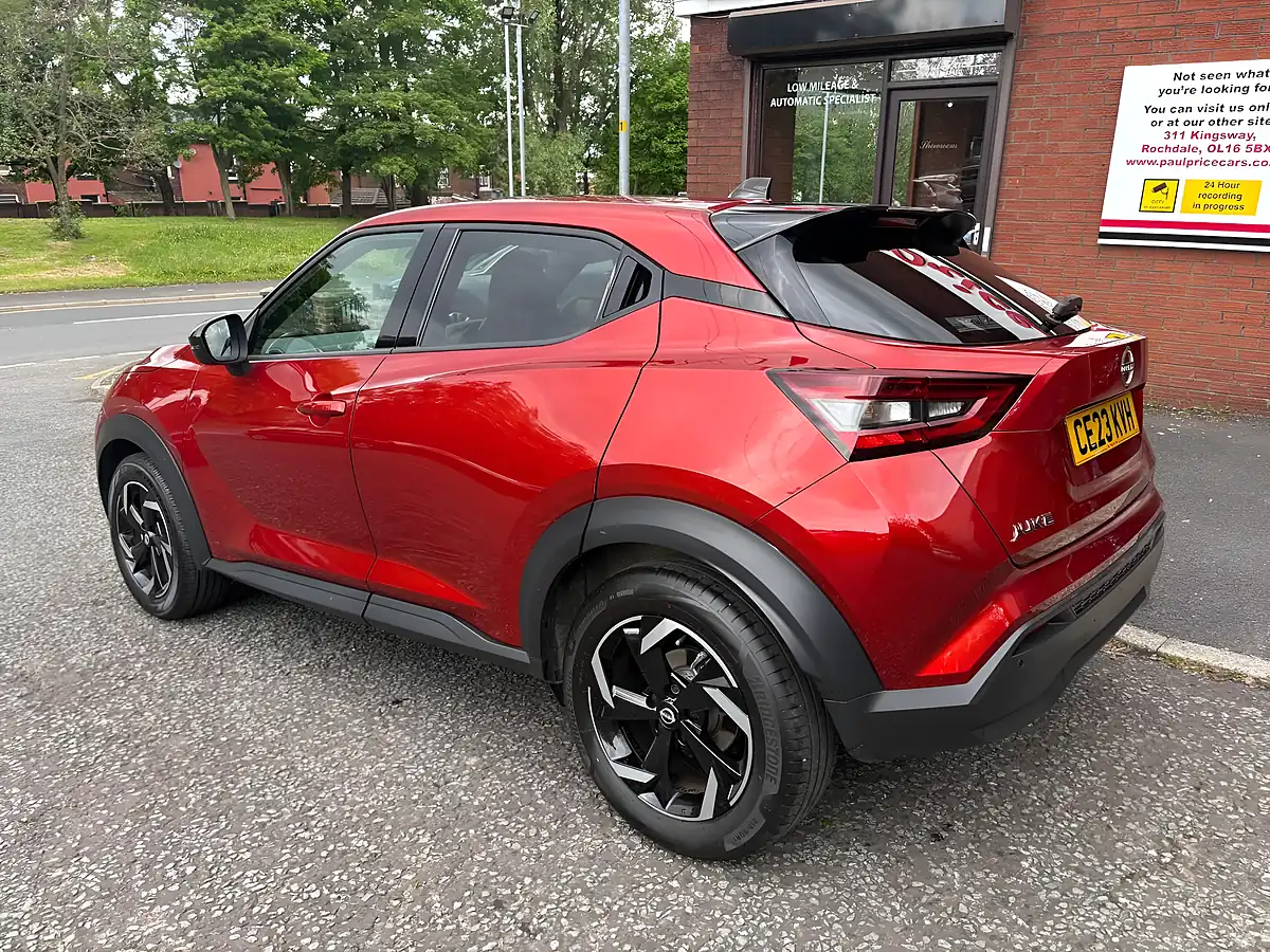 Used 2023 Nissan Juke N-Connecta Red - Interior and Exterior details 5