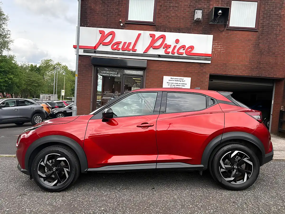 Used 2023 Nissan Juke N-Connecta Red - Interior and Exterior details 6