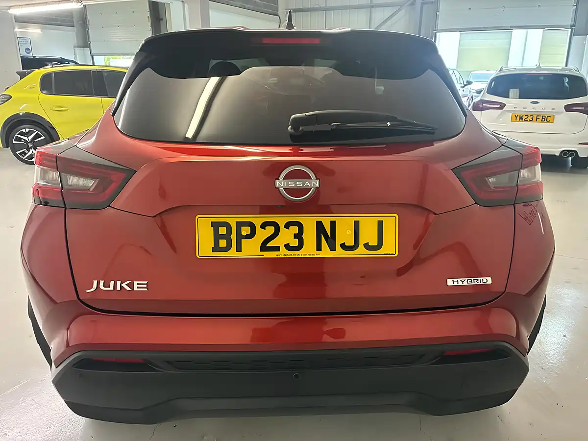 Used 2023 Nissan Juke N-Connecta Red - Interior and Exterior details 5