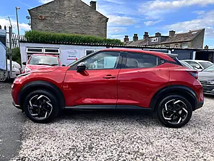 Used 2023 Nissan Juke N-Connecta Red - Interior and Exterior details 5