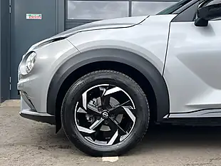 Used 2023 Nissan Juke N-Connecta Silver - Interior and Exterior details 9