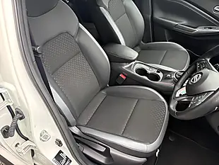 Used 2023 Nissan Juke N-Connecta White - Interior and Exterior details 10