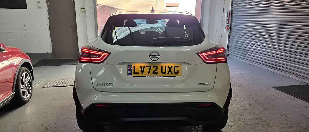 Used 2023 Nissan Juke N-Connecta White - Interior and Exterior details 5