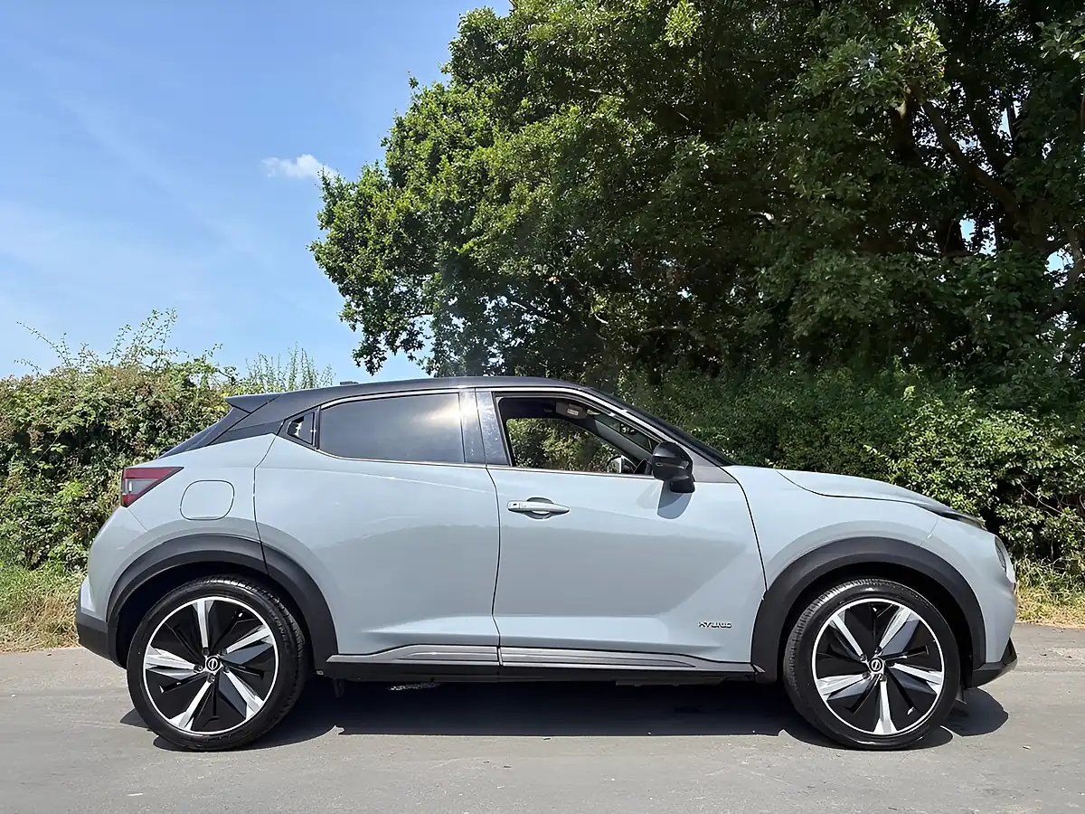 Used 2023 Nissan Juke Tekna+ Grey - Interior and Exterior details 5