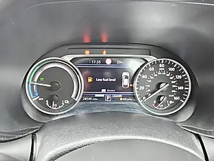 Used 2023 Nissan Juke Tekna Silver - Interior and Exterior details 14