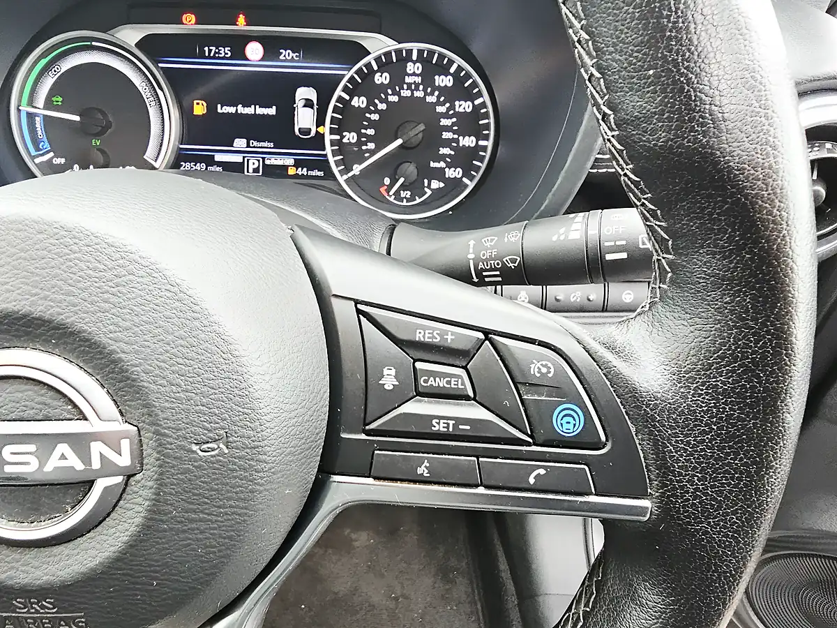 Used 2023 Nissan Juke Tekna Silver - Interior and Exterior details 15