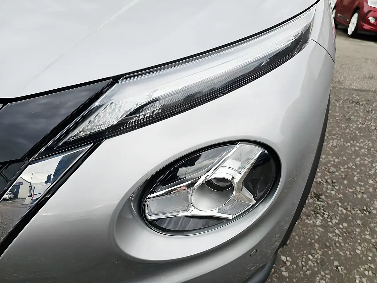 Used 2023 Nissan Juke Tekna Silver - Interior and Exterior details 17