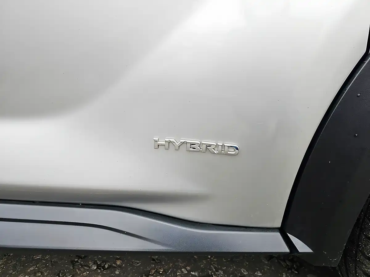 Used 2023 Nissan Juke Tekna Silver - Interior and Exterior details 18