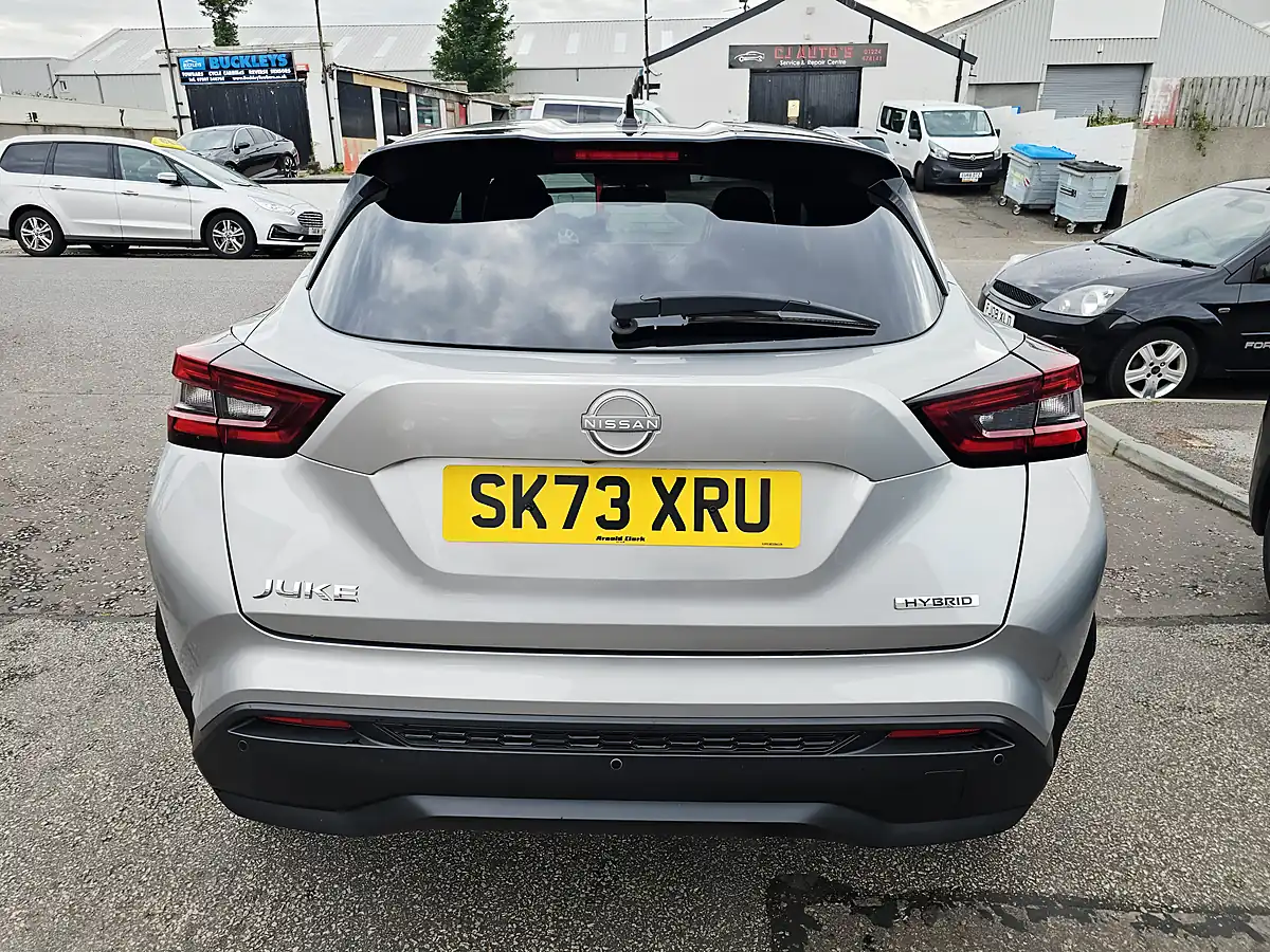 Used 2023 Nissan Juke Tekna Silver - Interior and Exterior details 4