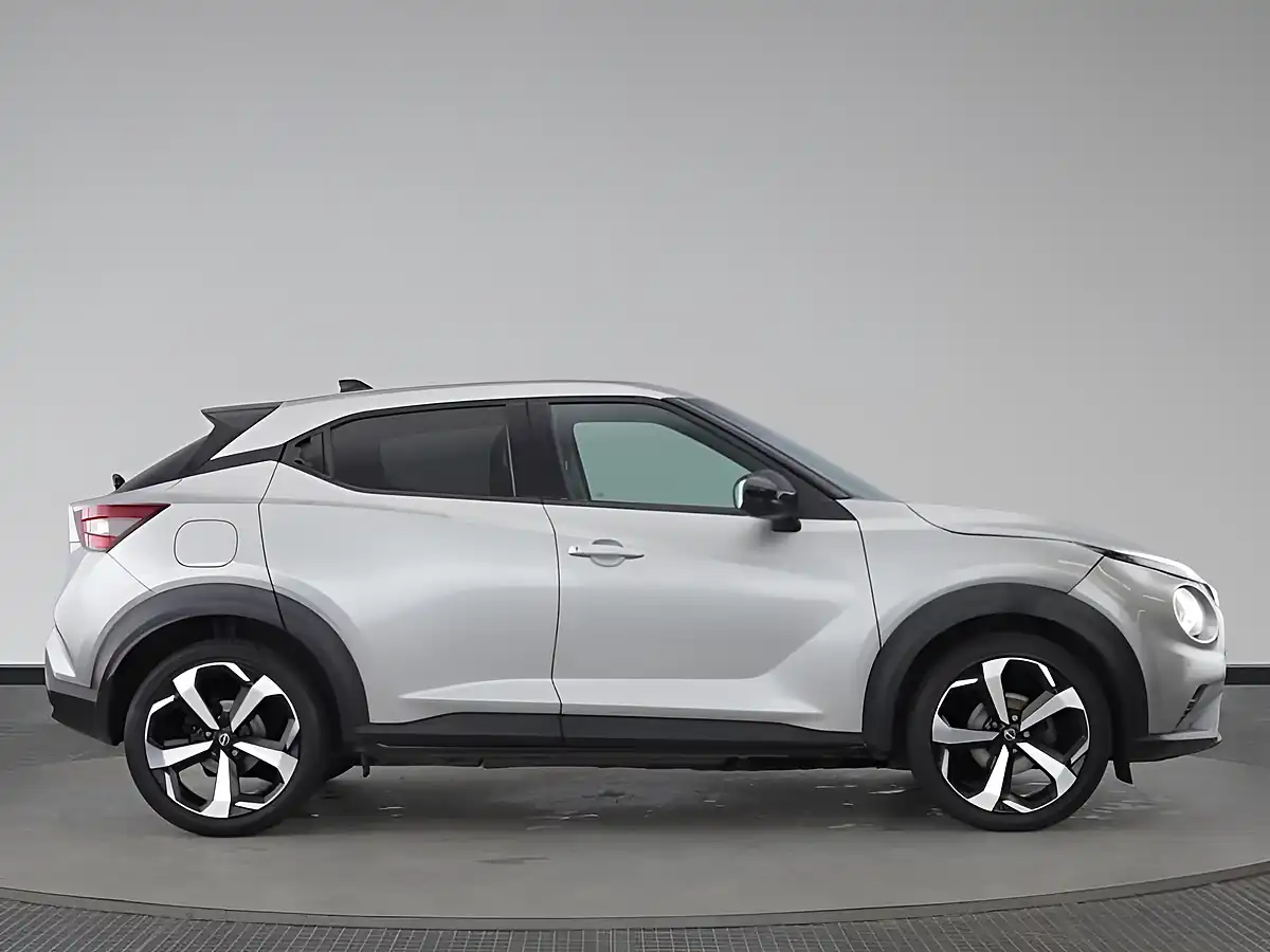 Used 2023 Nissan Juke Tekna Silver - Interior and Exterior details 2