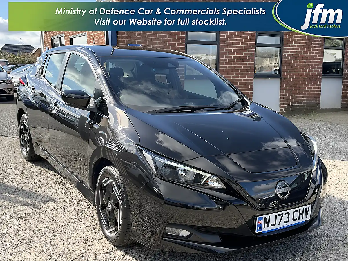 Used 2023 Nissan Leaf Acenta Black Pearl Metallic - Front View