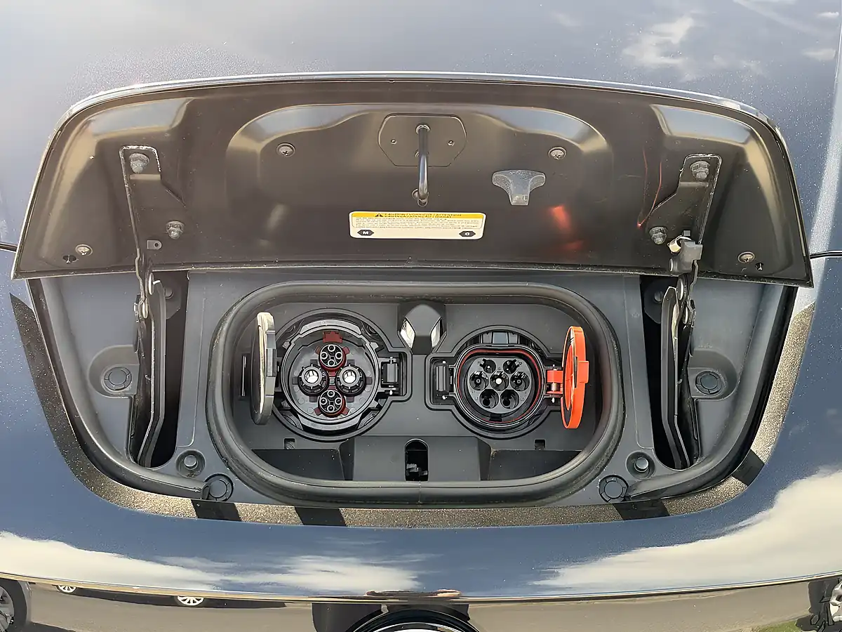 Used 2023 Nissan Leaf Acenta Black Pearl Metallic - Interior and Exterior details 20