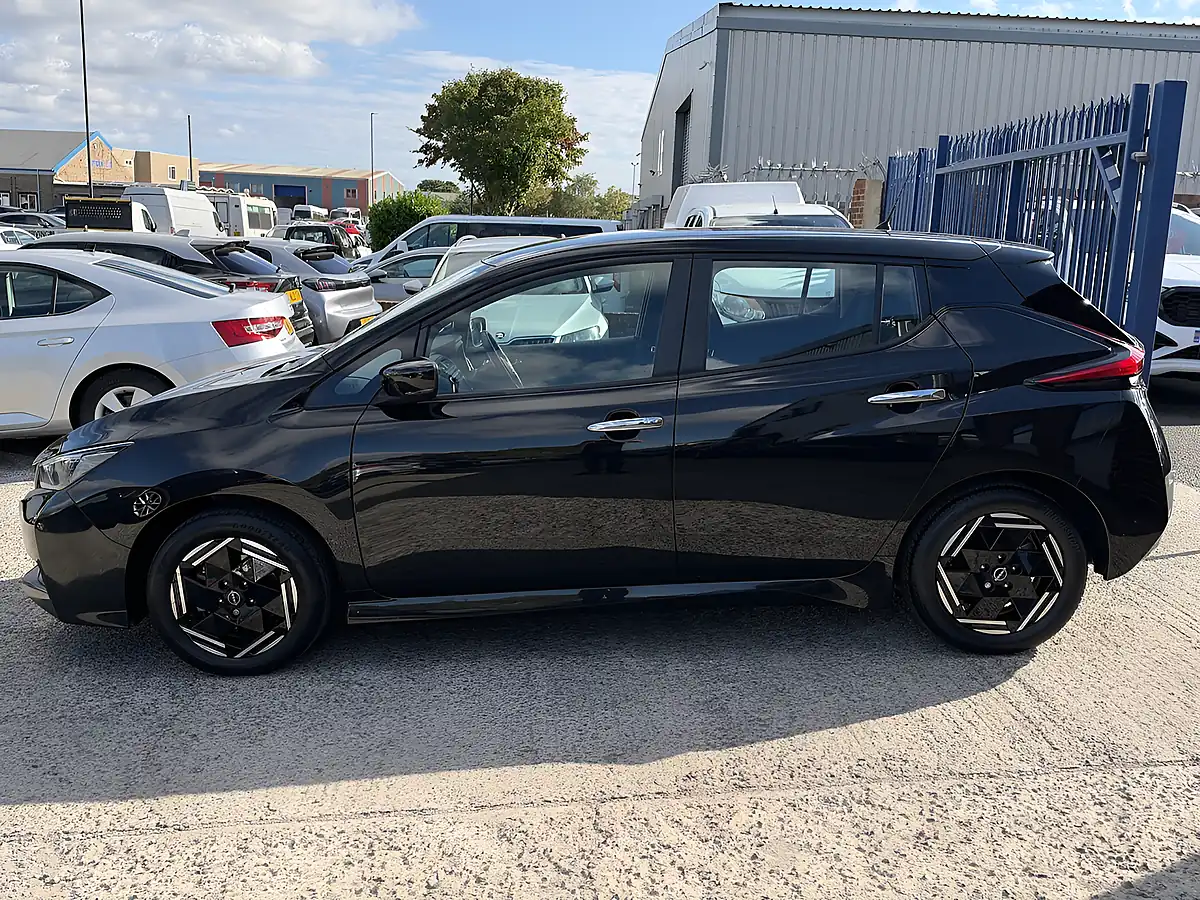 Used 2023 Nissan Leaf Acenta Black Pearl Metallic - Interior and Exterior details 9