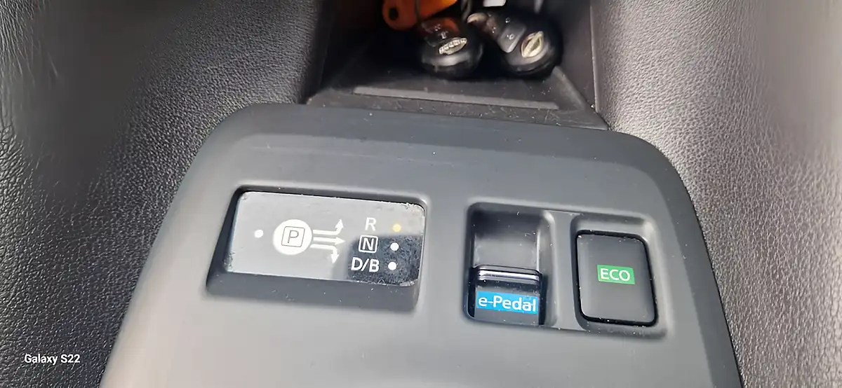 Used 2023 Nissan Leaf Acenta Red - Interior and Exterior details 11