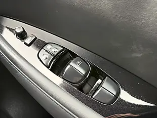 Used 2023 Nissan Leaf N-Connecta Black - Interior and Exterior details 14