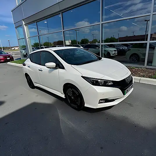 2023 Nissan Leaf N-Connecta 100 kW