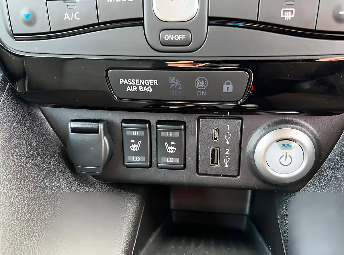 Used 2023 Nissan Leaf N-Connecta EV N-Connecta Arctic White - Interior and Exterior details 7