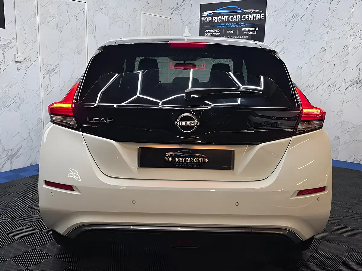 Used 2023 Nissan Leaf Shiro White - Interior and Exterior details 5