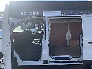 Used 2023 Nissan Primastar Acenta White - Interior and Exterior details 10
