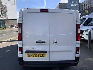 Used 2023 Nissan Primastar Acenta White - Interior and Exterior details 5