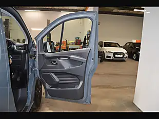 Used 2023 Nissan Primastar Tekna Grey - Interior and Exterior details 19