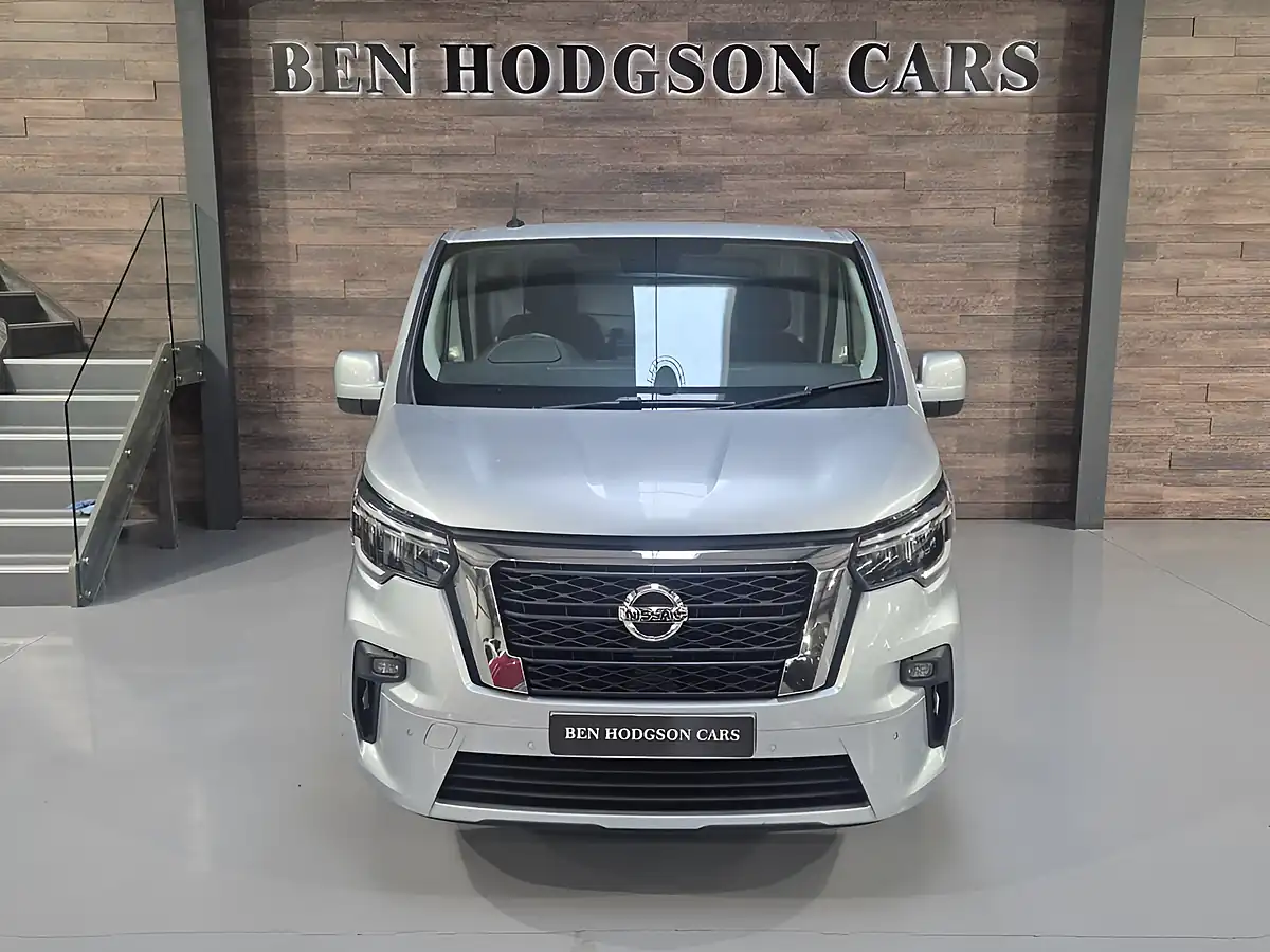 Used 2023 Nissan Primastar Tekna Grey - Interior and Exterior details 2