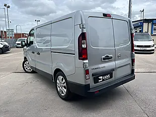 Used 2023 Nissan Primastar Tekna Grey - Interior and Exterior details 6