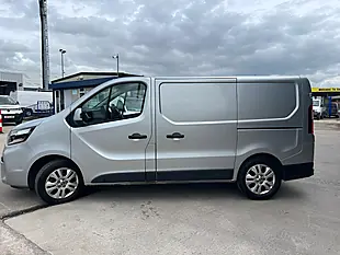 Used 2023 Nissan Primastar Tekna Grey - Interior and Exterior details 7