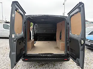 Used 2023 Nissan Primastar Tekna L1 Grey - Interior and Exterior details 19