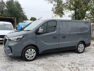 Used 2023 Nissan Primastar Tekna L1 Grey - Interior and Exterior details 2
