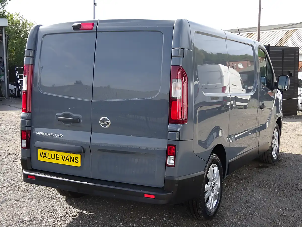 Used 2023 Nissan Primastar Tekna L1 H1 (swb) Grey - Interior and Exterior details 17