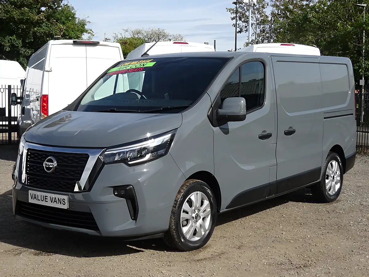 Used 2023 Nissan Primastar Tekna L1 H1 (swb) Grey - Interior and Exterior details 7
