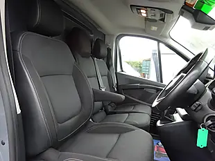 Used 2023 Nissan Primastar Tekna L1 H1 (swb) Grey - Interior and Exterior details 12