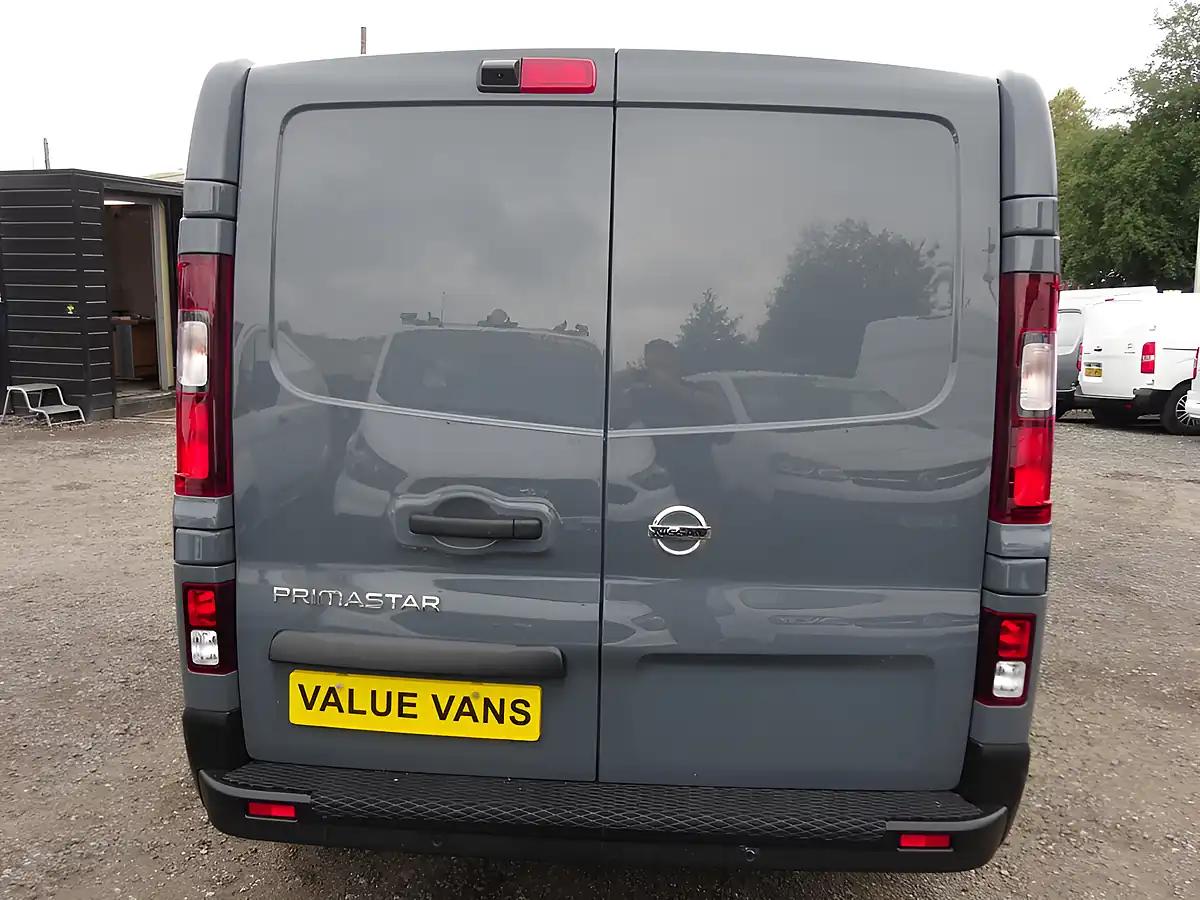 Used 2023 Nissan Primastar Tekna L1 H1 (swb) Grey - Interior and Exterior details 14