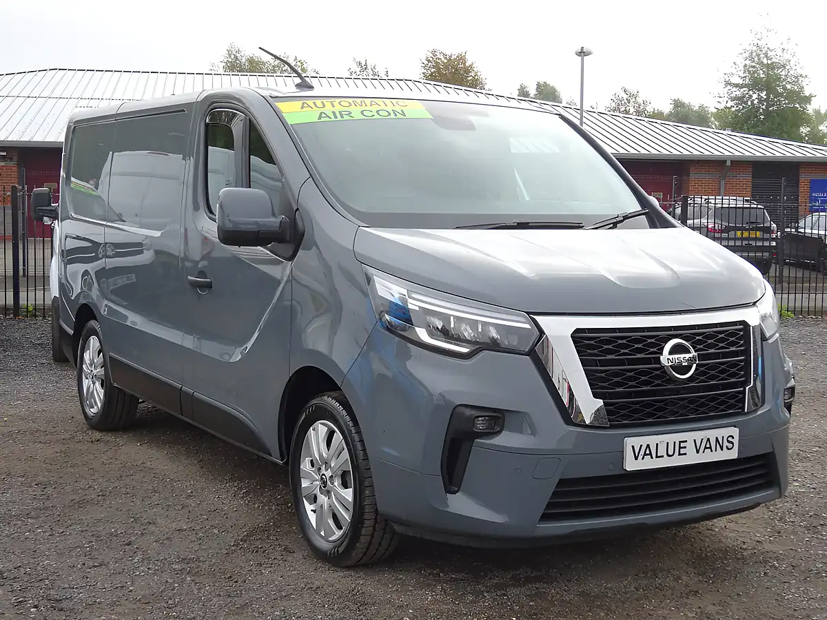 Used 2023 Nissan Primastar Tekna L1 H1 (swb) Grey - Interior and Exterior details 6