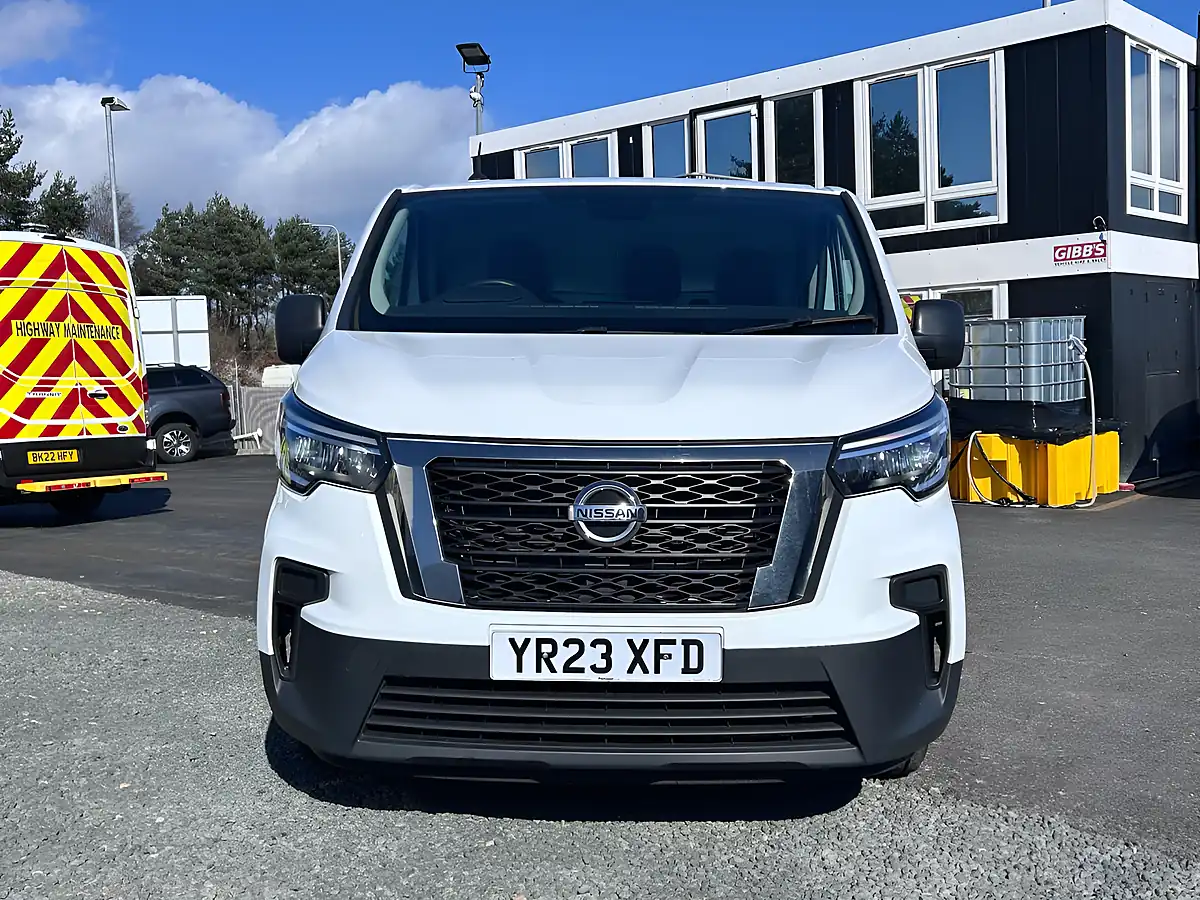 Used 2023 Nissan Primastar Visia White - Interior and Exterior details 10